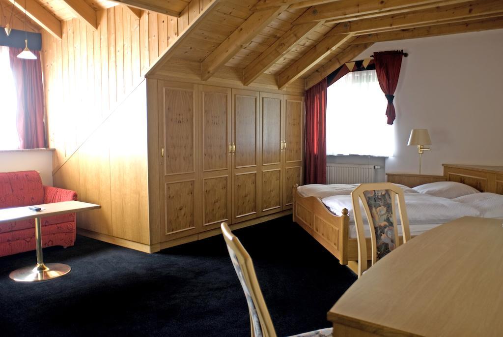 Hotel Zum Fischerwirt Baindlkirch 객실 사진