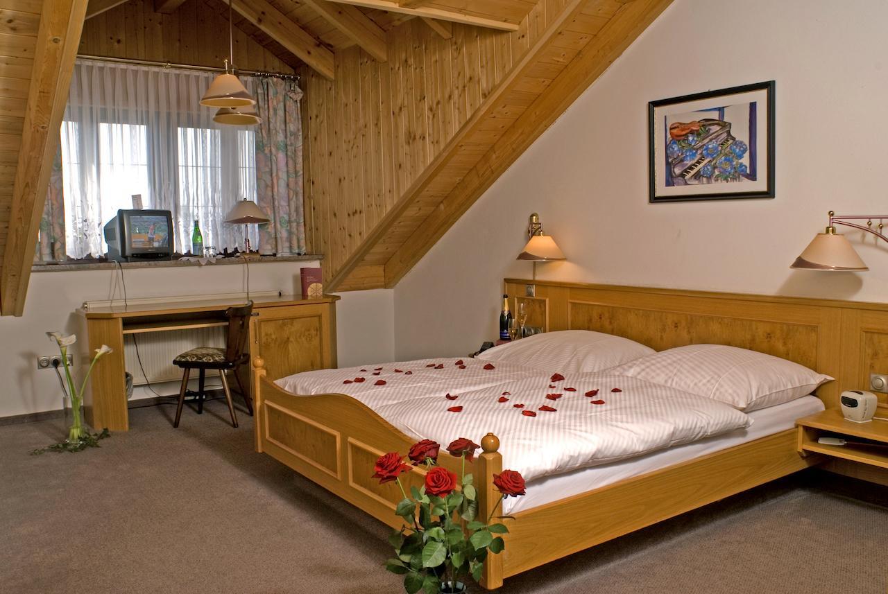 Hotel Zum Fischerwirt Baindlkirch 객실 사진